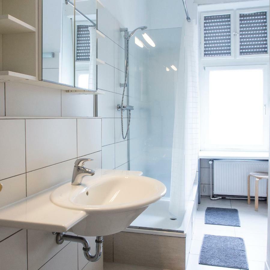 Grosses In Zentraler Lage Appartement *
